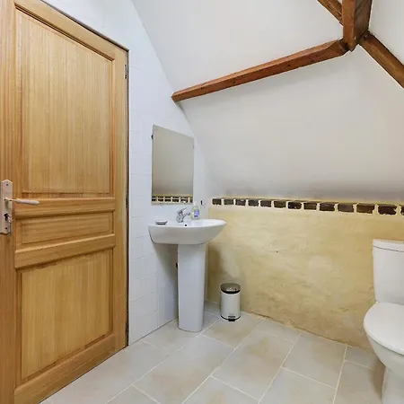 Le Domaine De La Maison Neuve Сasa de vacaciones Le Molay-Littry